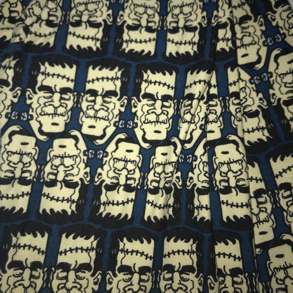 OS LulaRoe Frankenstein Leggings!